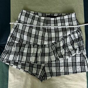 High Waist Black and White Plaid Shorts